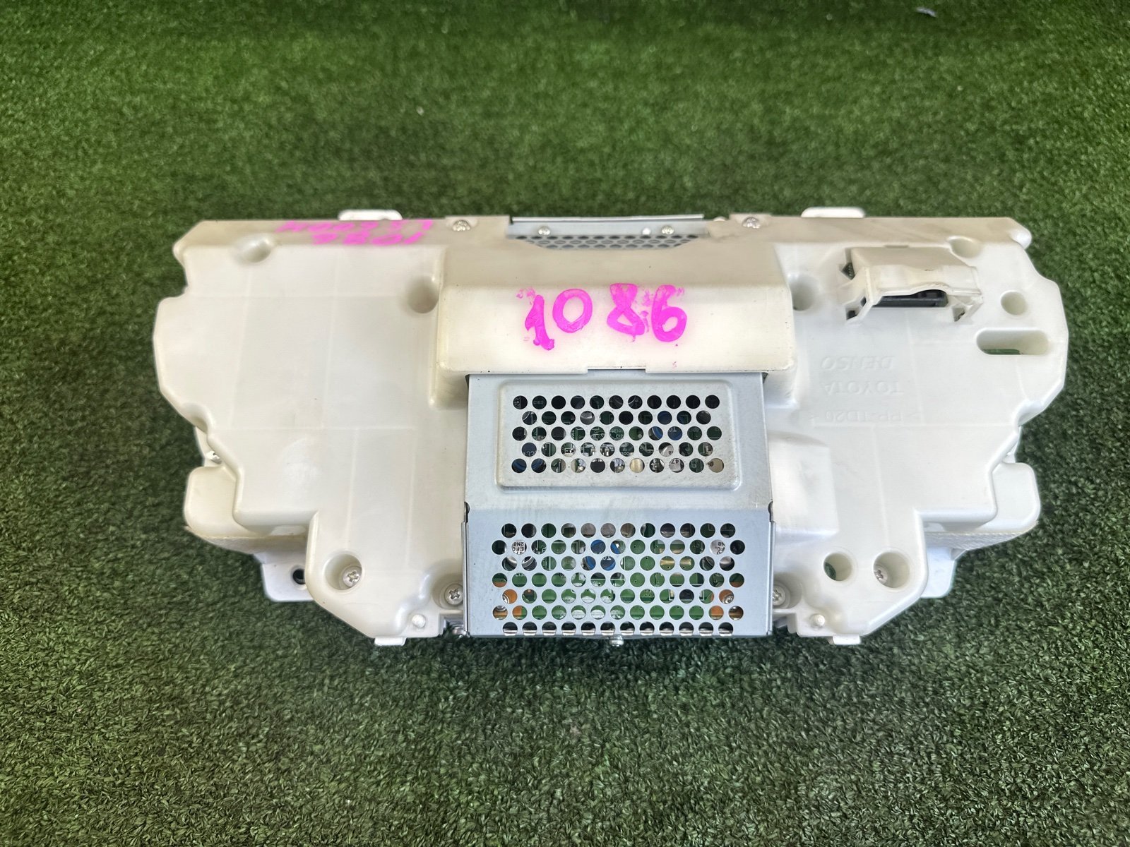 Спидометр LS600H 2012 UVF45 2URFSE Спидометр LS600H 2012 UVF45 2URFSE