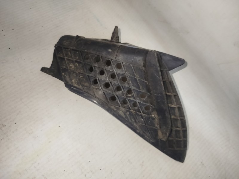 Накладка на крыло передняя правая Cobalt 2013 b15d2