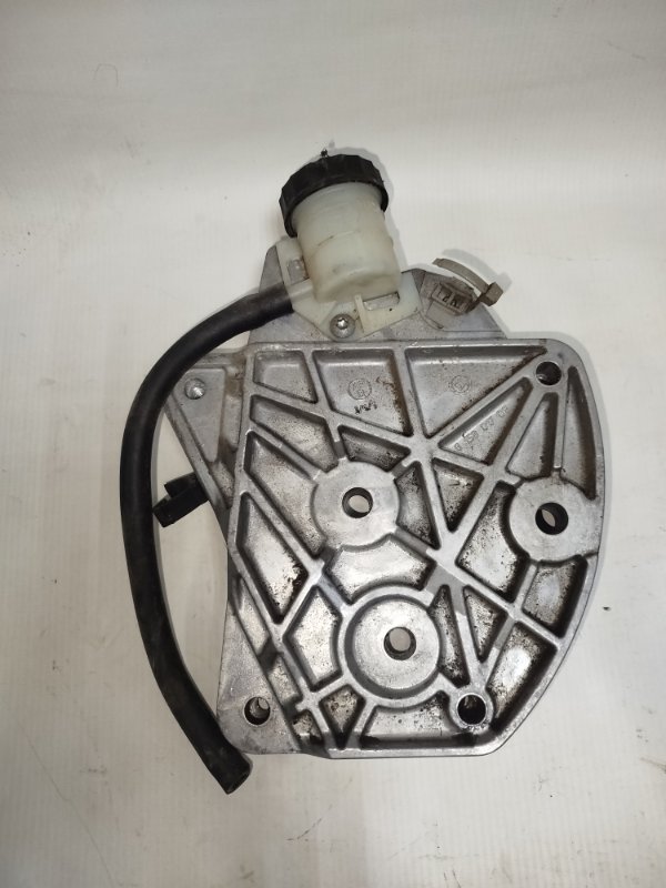 Кронштейн КПП Opel Corsa 24410017 Б/У