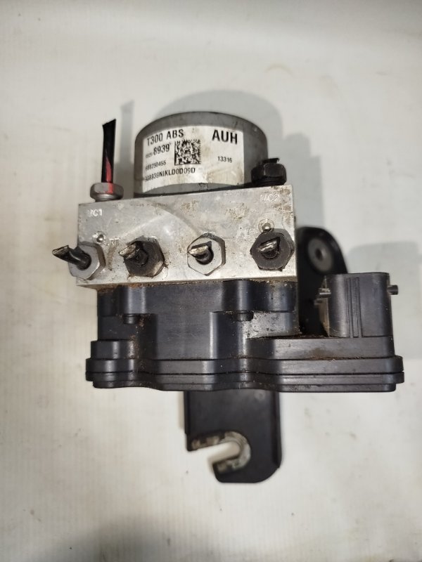 Блок ABS Chevrolet Aveo седан F16D4 95298939 Б/У