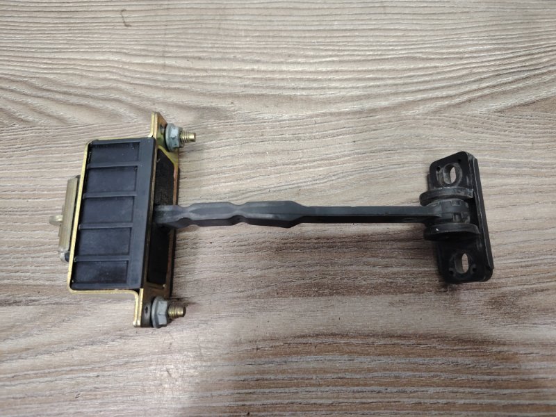 Ограничитель двери передний правый E-class 2004 W211 OM646