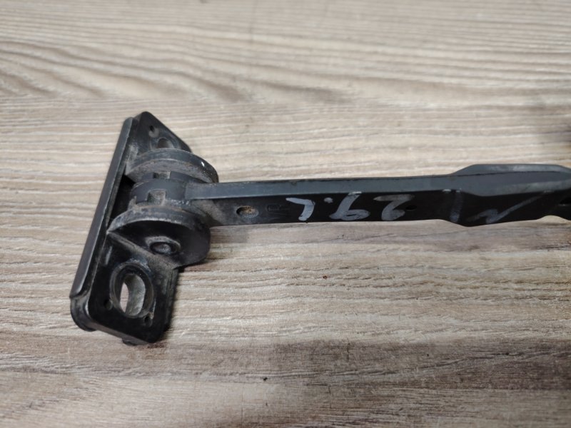 Ограничитель двери передний правый E-class 2004 W211 OM646