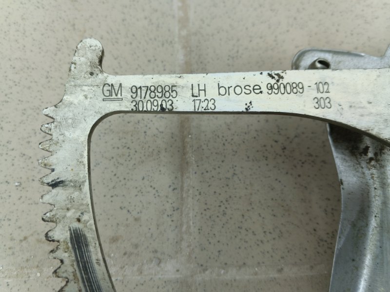 Стеклоподъемник передний левый Vectra C 2004 25 Z18XE