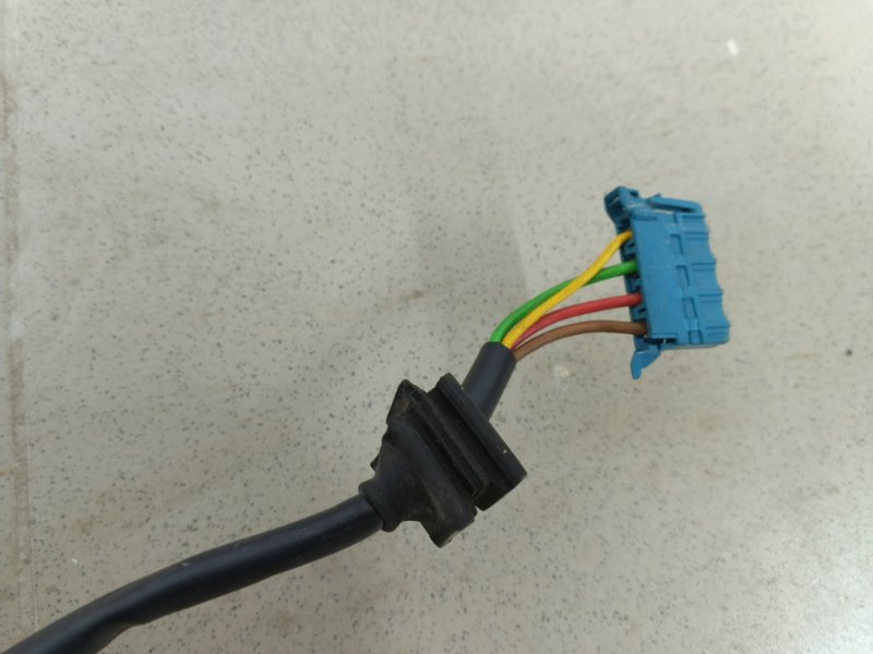 Трапеция стеклоочистителя передняя C-class 1998 W202 646