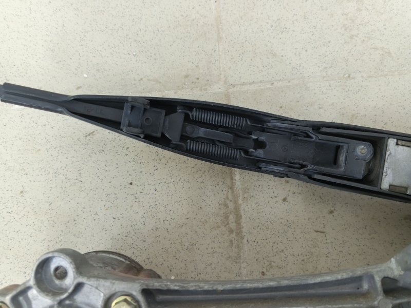 Трапеция стеклоочистителя передняя C-class 1998 W202 646