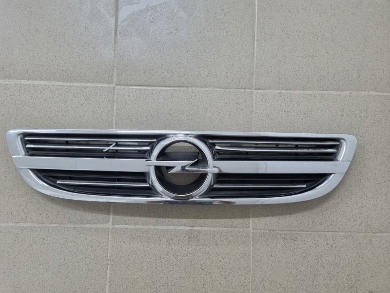 Решетка радиатора Opel Zafira A 2000 F75 X16XEL 24453538 контрактная