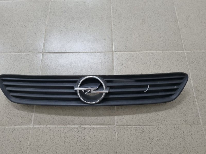 Решетка радиатора Astra G 2001 F48 Z16SE