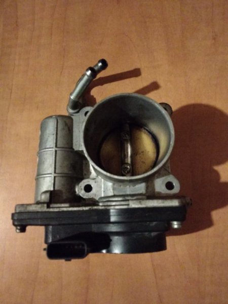 161203668r дроссельная заслонка. 6. 556264 заслонка дроссельная era. Дроссельная заслонка дастер 2. Заслонка дастер.