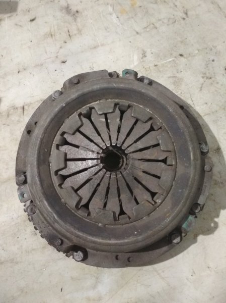 Корзина сцепления Renault Logan 2 L8 K7M (б/у) Корзина сцепления Renault Logan 2 L8 K7M (б/у)