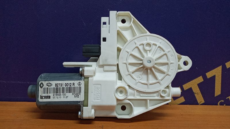 Моторчик стеклоподъёмника Renault Fluence СЕДАН 2.0 M4R751 задний левый (б/у)