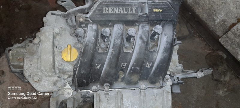 Двигатель Renault 1 (б/у) Двигатель Renault 1 (б/у)