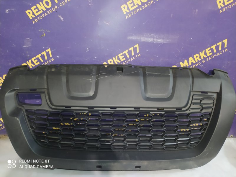 Решетка бампера Renault Duster 2012 передняя (б/у)