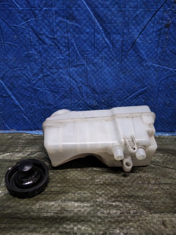 Бачок для тормозной жидкости Renault Sandero 2 K7M 2015 (б/у)