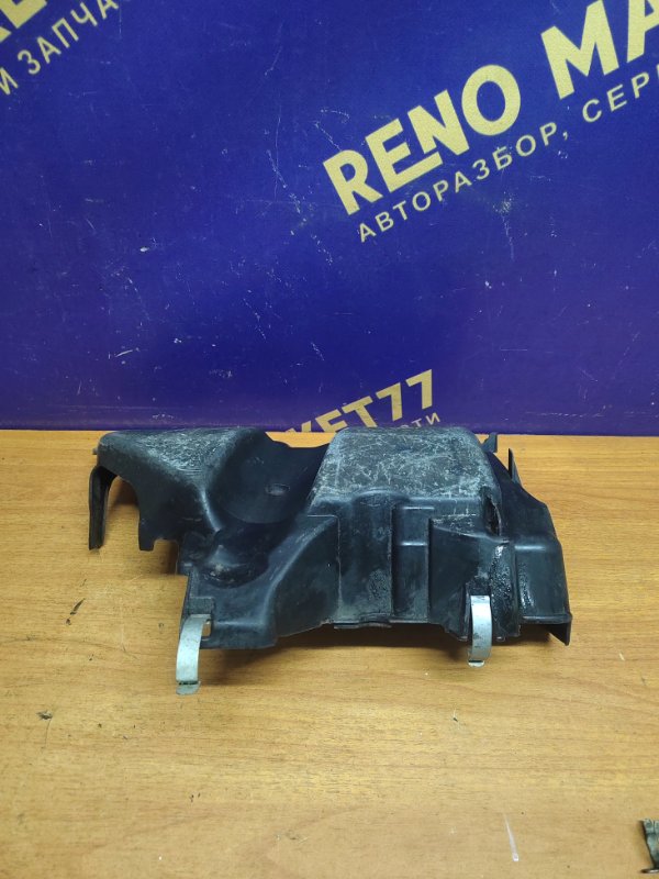 Крышка двигателя Renault Duster HSM 2014 (б/у)