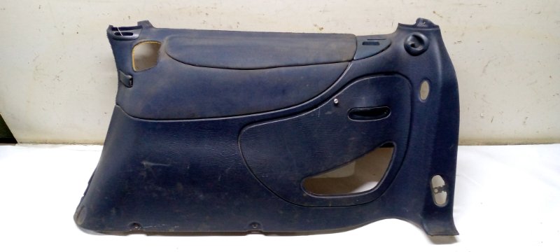 Обшивка багажника боковая Volkswagen Sharan УНИВЕРСАЛ 1.9 1999 (б/у)