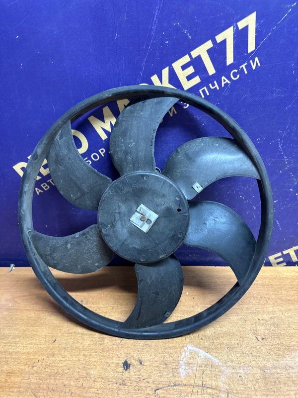 Мотор вентилятора охлаждения Renault Duster (б/у)