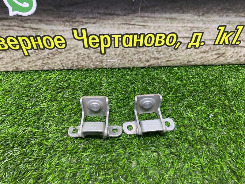 Петля крышки багажника Renault Sandero Stepway 2 ХЭТЧБЭК 1 2021 задняя (б/у)