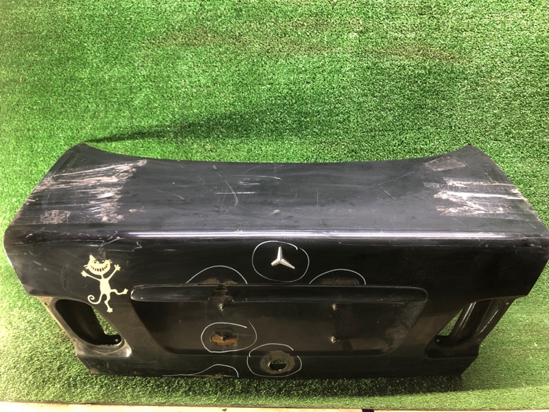 Крышка багажника Mercedes-Benz 210 задняя (б/у)