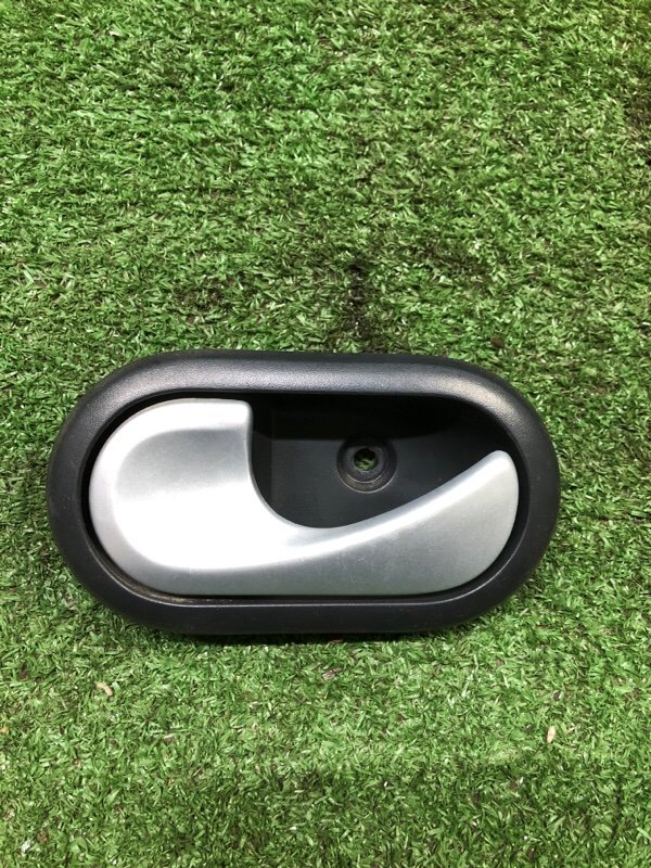 Ручка двери внутренняя задняя левая Renault Sandero Stepway 1 2014 Хэтчбэк K4MC697 8200733848 Б/У