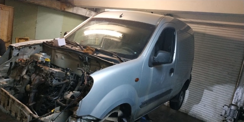 Автомобиль Renault Kangoo 1 KC K7J 2005 года в разбор