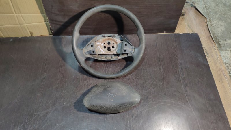 Руль Daewoo Matiz 2000 (б/у) Руль Daewoo Matiz 2000 (б/у)