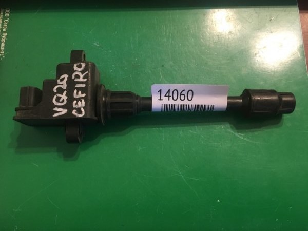 Катушка зажигания Nissan 130 A32 VQ20DE задняя правая (б/у)