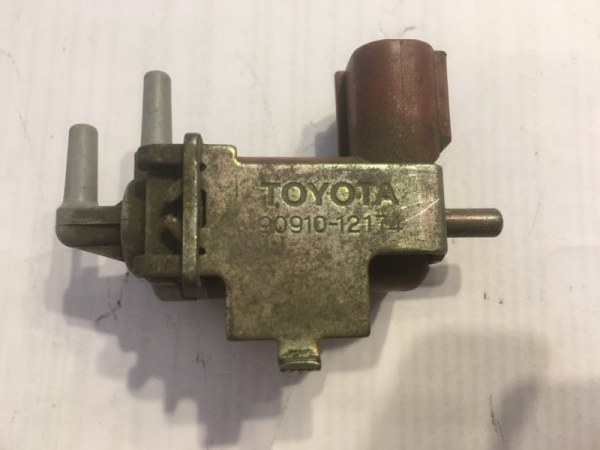Вакуумный клапан Toyota Rx300 MCV30 1MZ-FE (б/у)