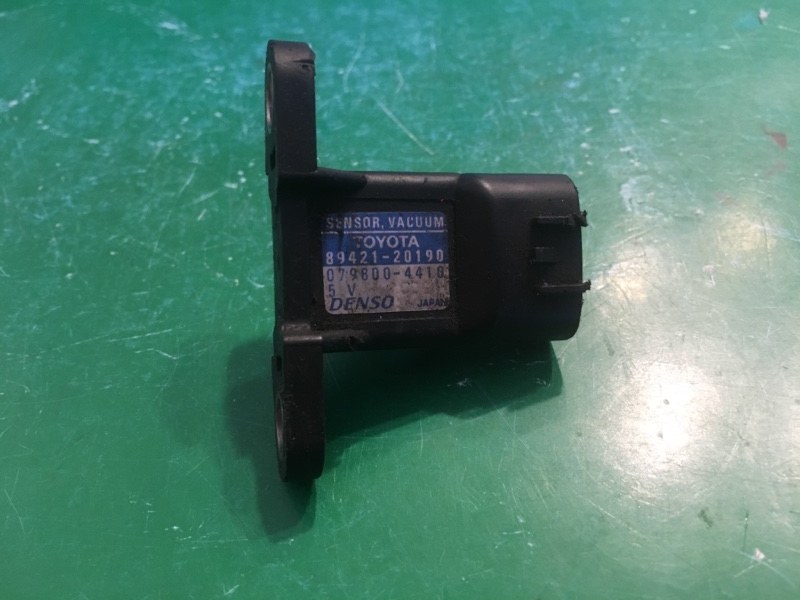 Вакуумный клапан Toyota Crown Majesta ACM10G 2JZFSE (б/у)