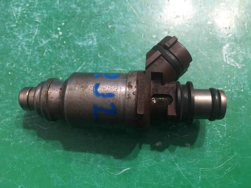Форсунка Toyota 2JZGE (б/у) Форсунка Toyota 2JZGE (б/у)
