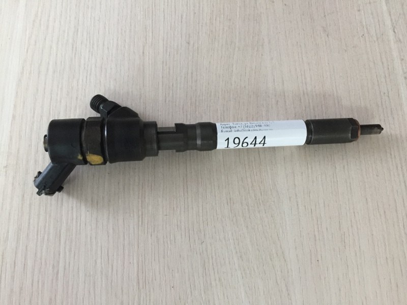 Форсунка Hyundai D4EA (б/у) Форсунка Hyundai D4EA (б/у)