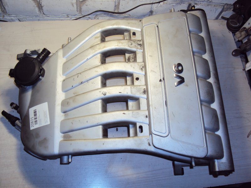 Коллектор впускной Volkswagen Touareg 7L BMV (б/у)