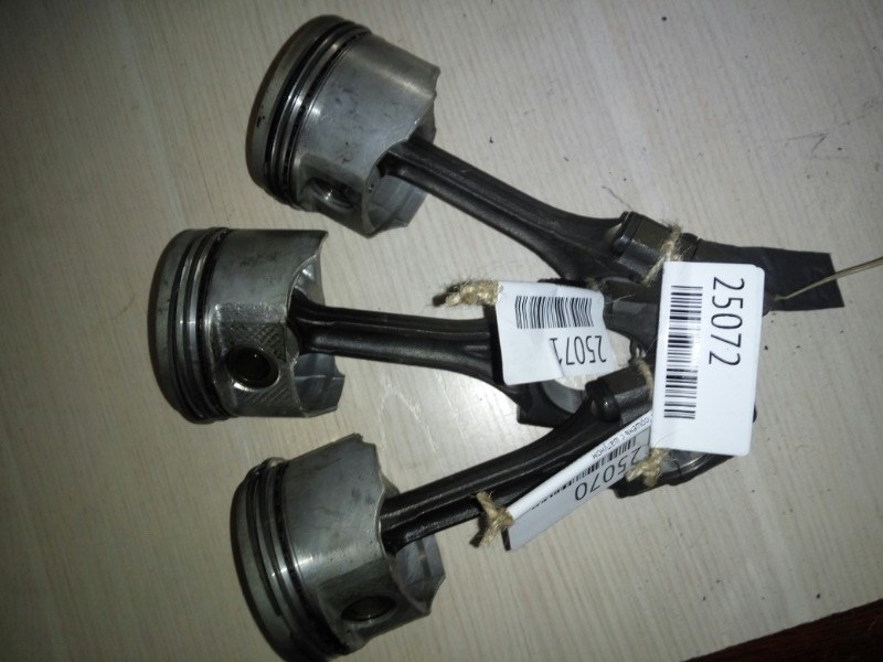 Поршень с шатуном Daihatsu Mira L250S EFSE (б/у)