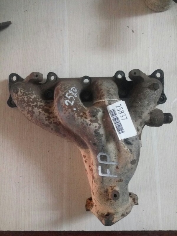 Коллектор выпускной Mazda Premacy FPFS (б/у)