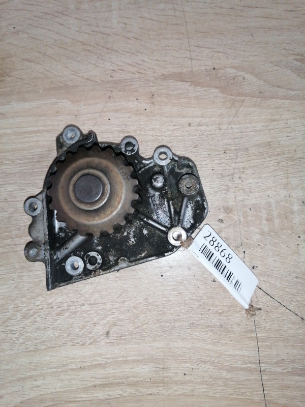 Помпа Honda B20B (б/у) Помпа Honda B20B (б/у)