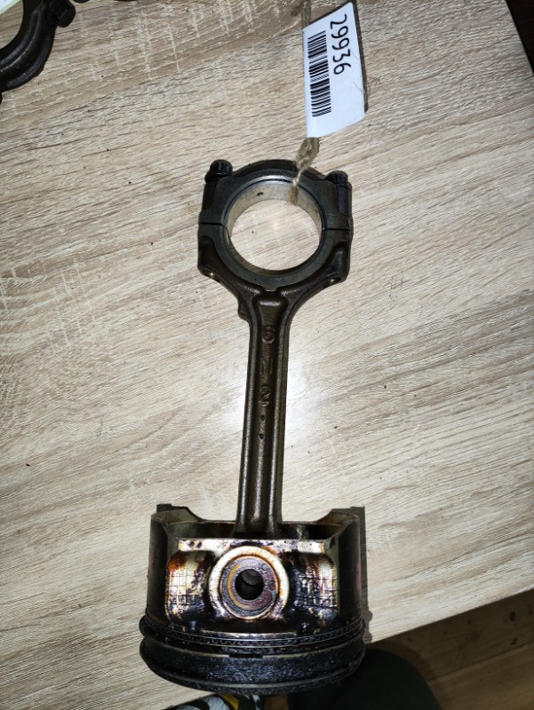 Поршень с шатуном Nissan Primera RNW11 QR20DE (б/у)