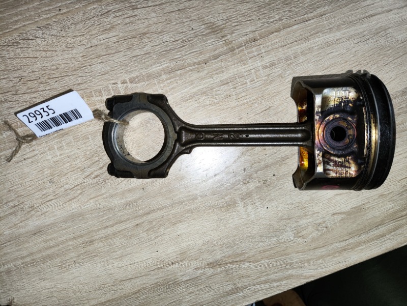 Поршень с шатуном Nissan Primera RNW11 QR20DE (б/у)