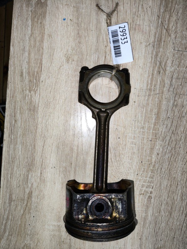 Поршень с шатуном Nissan Primera RNW11 QR20DE (б/у)