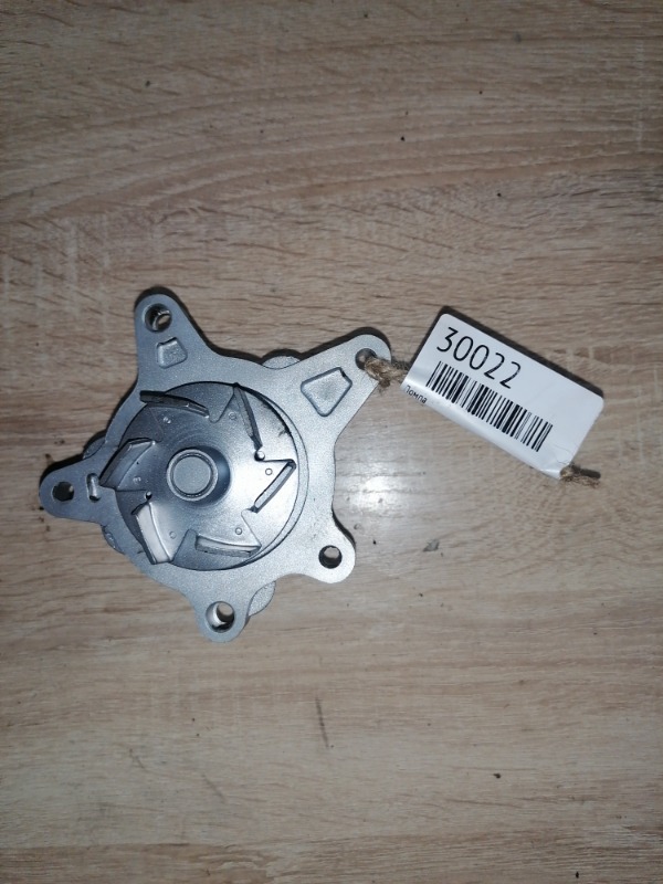 Помпа Hyundai G4FC (б/у) Помпа Hyundai G4FC (б/у)