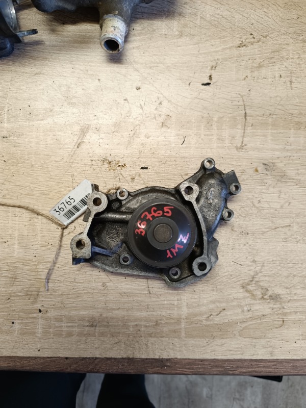 Помпа Lexus Rx300 MCU15 1MZFE (б/у)