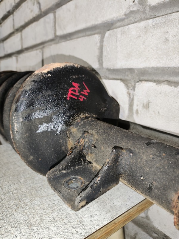Стойка подвески передняя правая ESCUDO TDA4W J24B