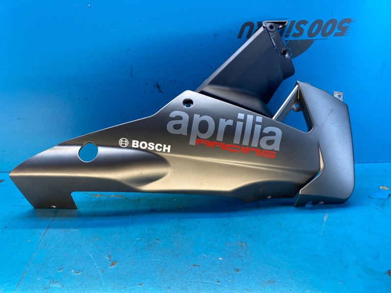 Пластик боковой Aprilia Rsv4 2009 передний правый (б/у)