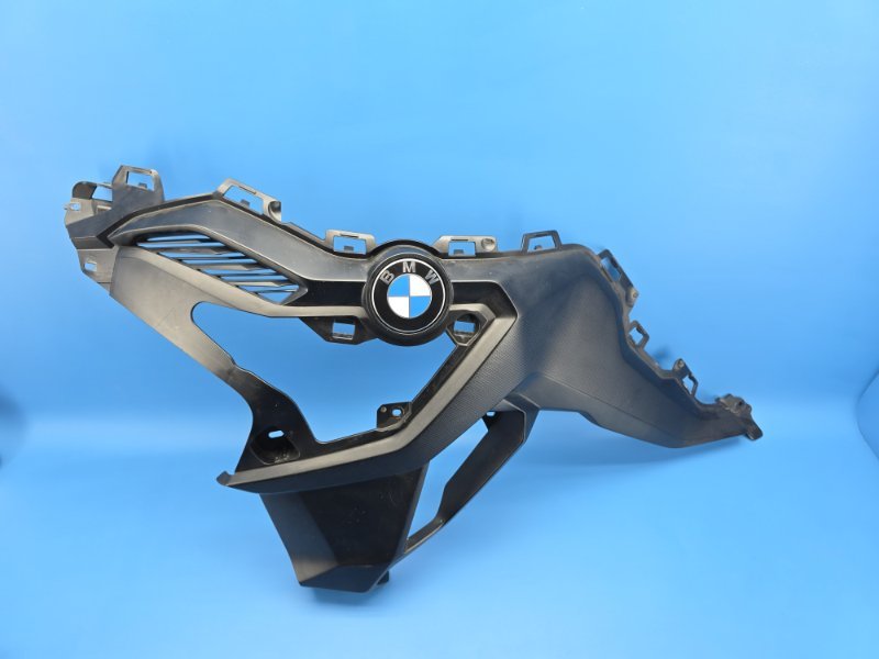 Пластик боковой Bmw F850Gs K81 2019 левый (б/у)