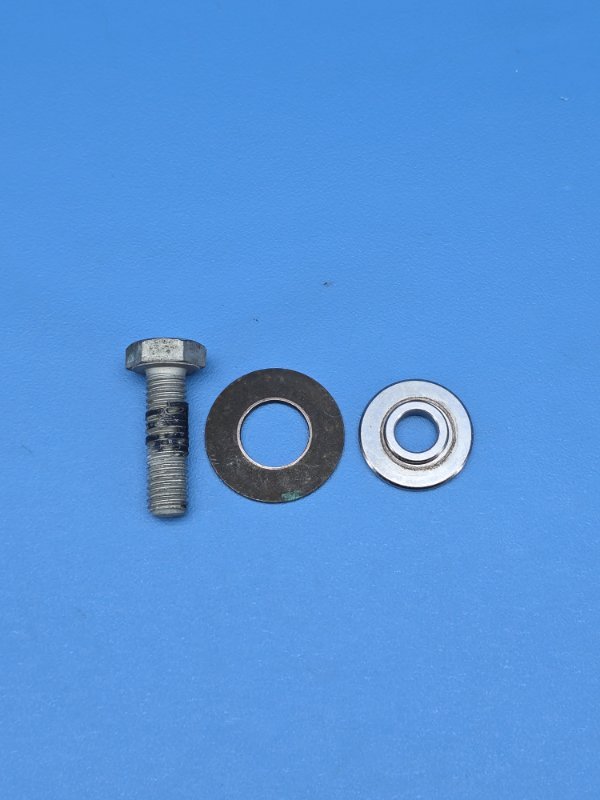 Болт приводной звезды Bmw F850Gs K81 2019 (б/у)