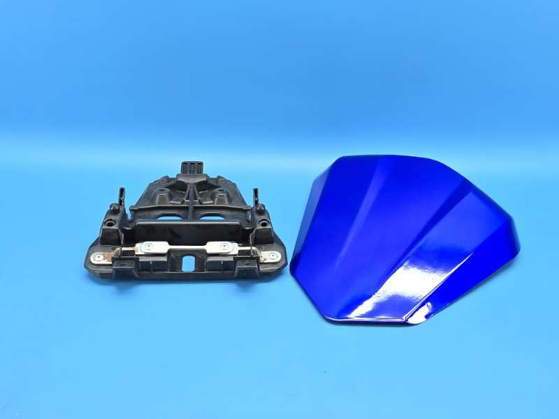 Заглушка сиденья Yamaha Yzf-R6 2006 (б/у)