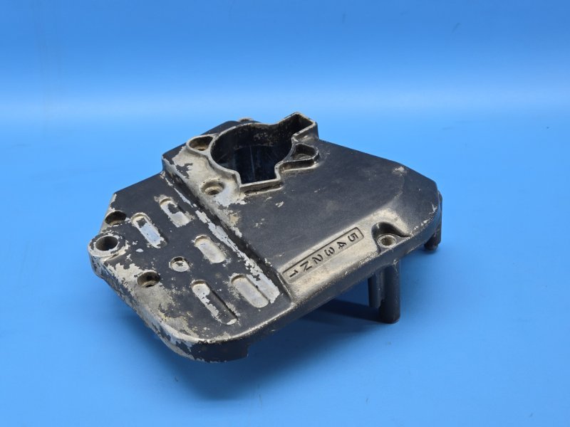 Крышка приводной звезды Suzuki Gsf1200 1996 (б/у)