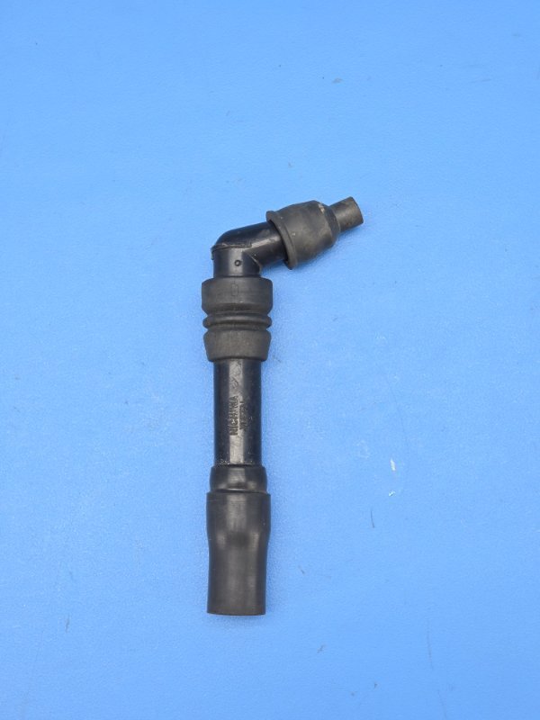 Наконечник свечного провода Kawasaki Zrx400 1996 (б/у)