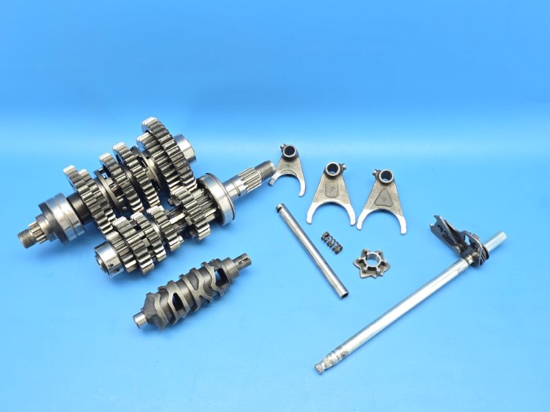 Кпп коробка переключения передач Kawasaki Zzr400-1 1990 (б/у)