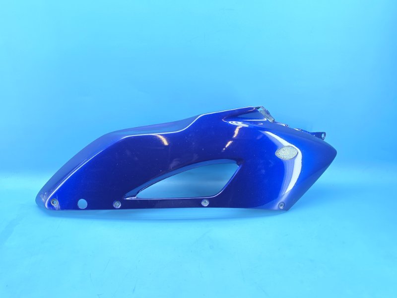 Пластик боковой honda cbr1000rr SC-57 2005 передний правый (б/у)