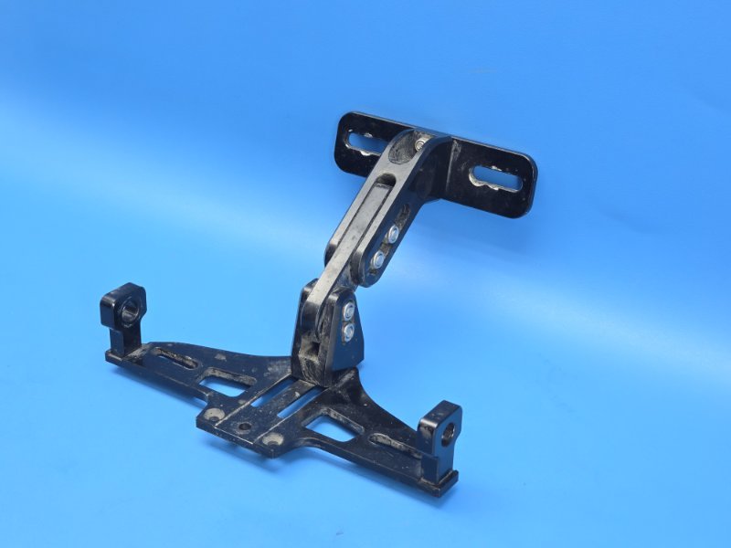 Кронштейн номерного знака Kawasaki ER-6F 2010 (б/у)