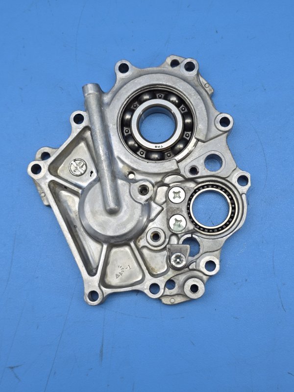 Крышка кпп Kawasaki ER-6F 2010 (б/у)